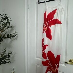 Commense Red and White Floral Body con Dress